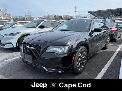 2016 Chrysler 300 S