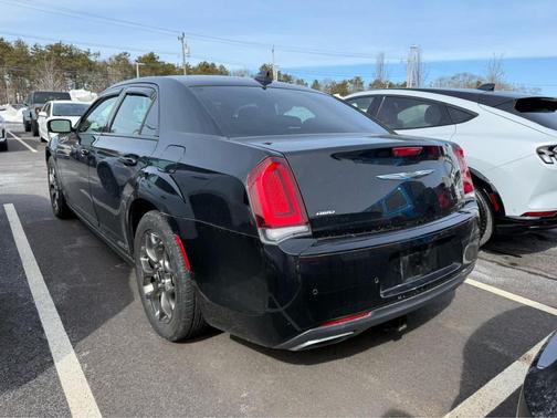 2016 Chrysler 300 S