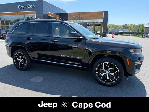Diamond Black Crystal Pearlcoat 2023 Jeep Grand Cherokee 4xe Summit Reserve