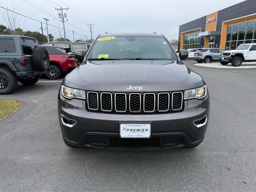 2021 Jeep Grand Cherokee Laredo
