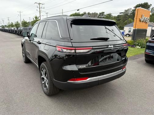2025 Jeep Grand Cherokee Limited X