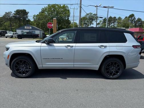 2025 Jeep Grand Cherokee L Summit