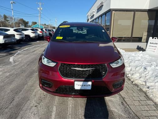 2021 Chrysler Pacifica Touring