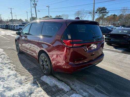 2021 Chrysler Pacifica Touring