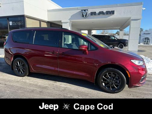 2021 Chrysler Pacifica Touring