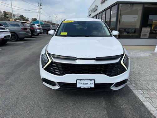 Glacial White Pearl 2023 Kia Sportage EX