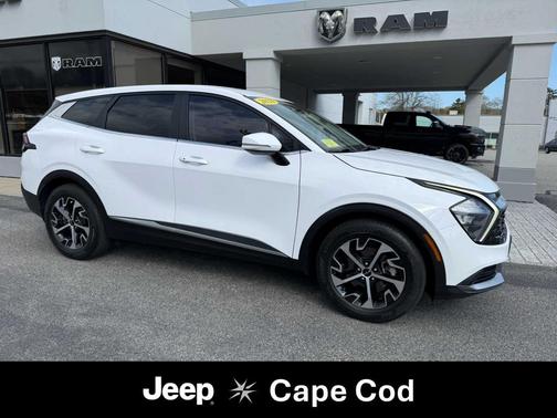 Glacial White Pearl 2023 Kia Sportage EX