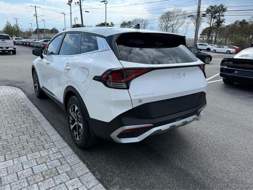 Glacial White Pearl 2023 Kia Sportage EX
