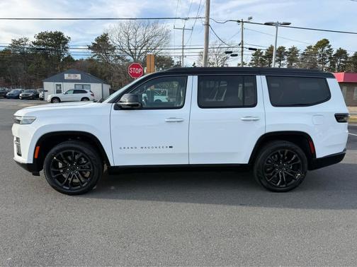 2026 Jeep Grand Wagoneer Summit Obsidian