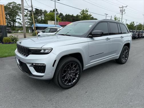 2025 Jeep Grand Cherokee Summit