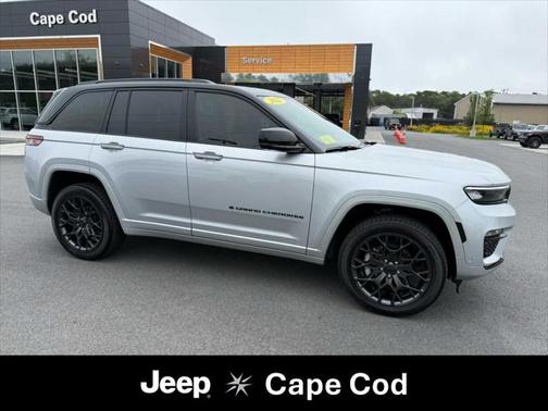 2025 Jeep Grand Cherokee Summit