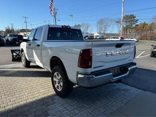 2026 RAM 3500 Big Horn 4x4 Crew Cab 64 Box