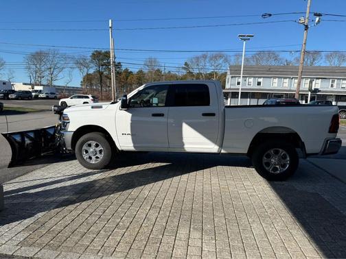 2026 RAM 3500 Big Horn 4x4 Crew Cab 64 Box