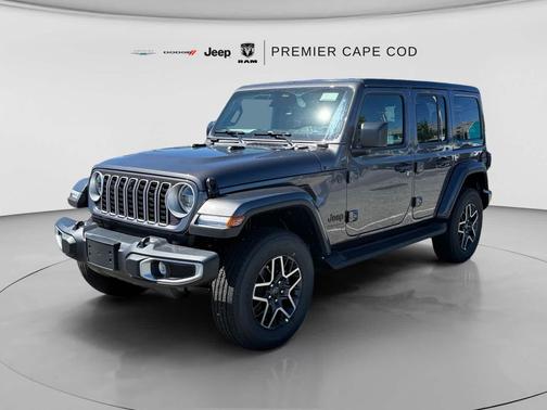 Granite Crystal Metallic Clearcoat 2027 Jeep Wrangler Sahara