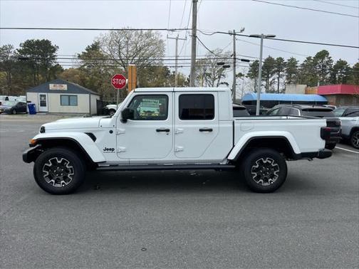 2025 Jeep Gladiator Sport S