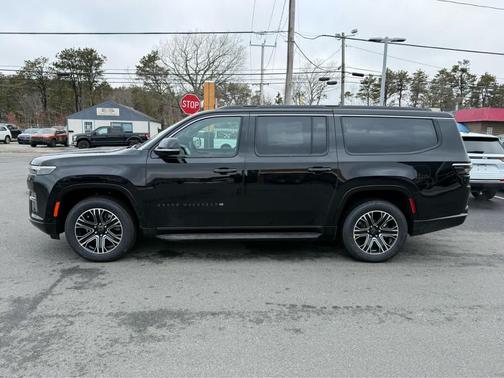 2026 Jeep Grand Wagoneer L 4x4