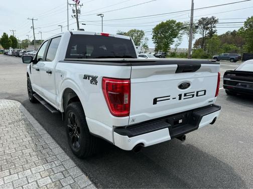 OXFORD WHITE 2022 Ford F-150 XL
