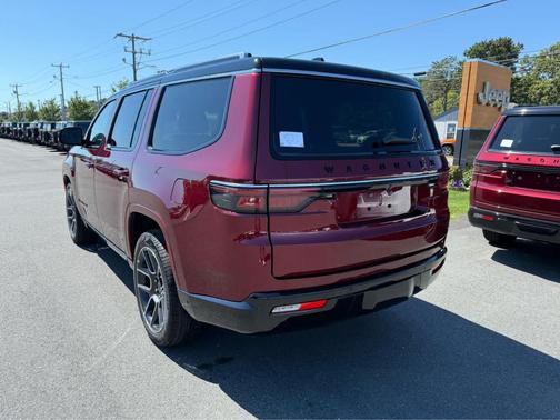 2025 Jeep Wagoneer Series III Super