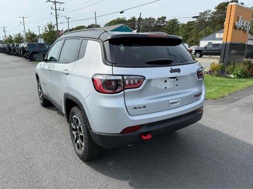 2026 Jeep Compass Trailhawk