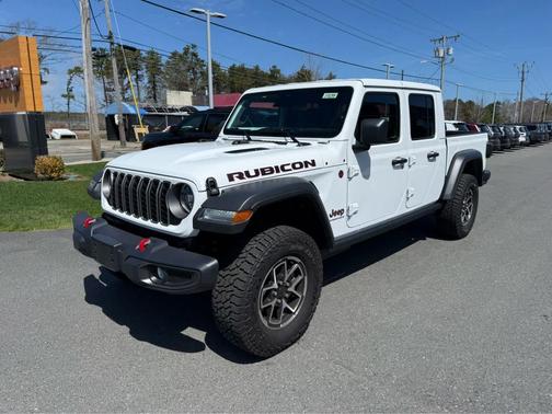 Bright White Clearcoat 2026 Jeep Gladiator Rubicon