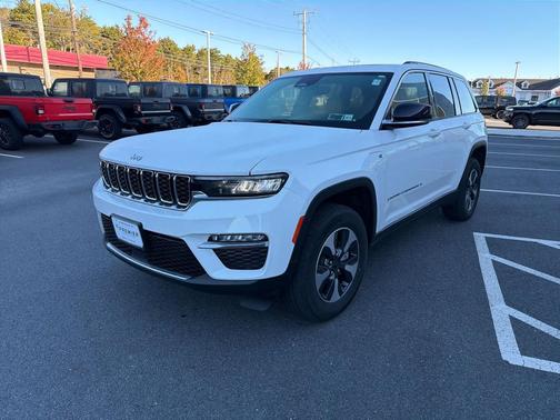 2023 Jeep Grand Cherokee 4xe Base