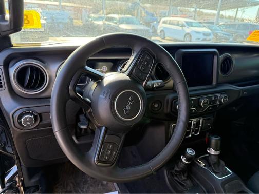 2023 Jeep Gladiator Willys 4x4