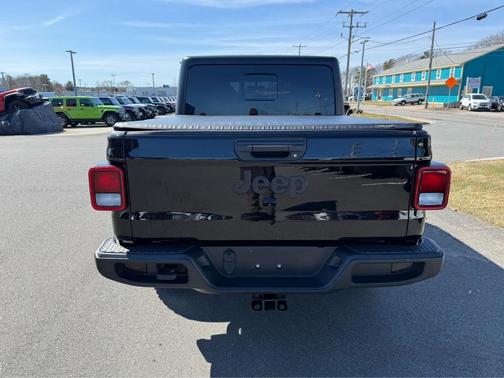 2023 Jeep Gladiator Willys 4x4