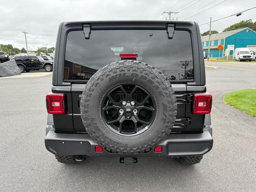 2025 Jeep Wrangler Willys