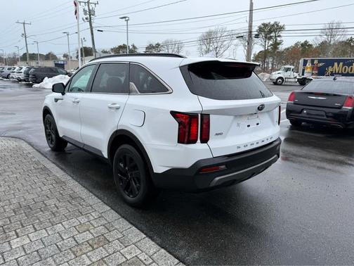 2021 Kia Sorento S