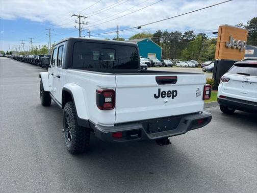 2025 Jeep Gladiator Willys 4x4