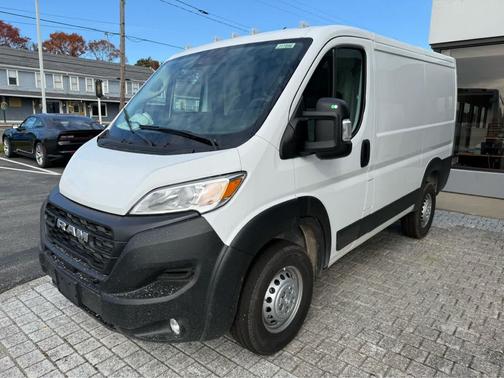 2026 RAM ProMaster 1500 Low Roof