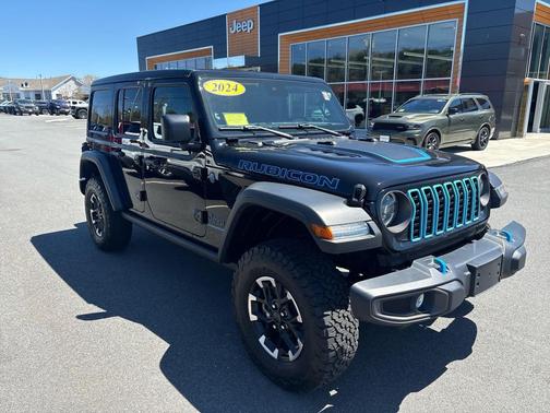 Black Clearcoat 2024 Jeep Wrangler 4xe Rubicon