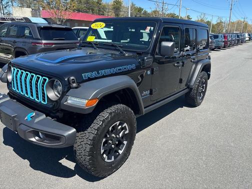 Black Clearcoat 2024 Jeep Wrangler 4xe Rubicon