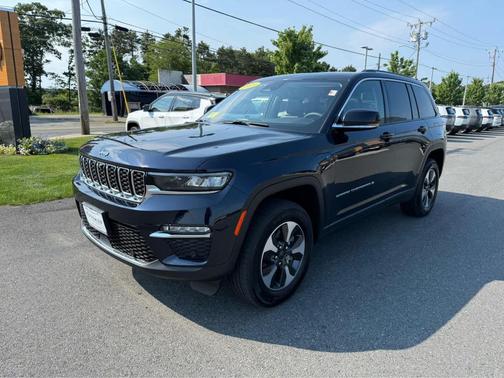 Midnight Sky 2023 Jeep Grand Cherokee 4xe Base