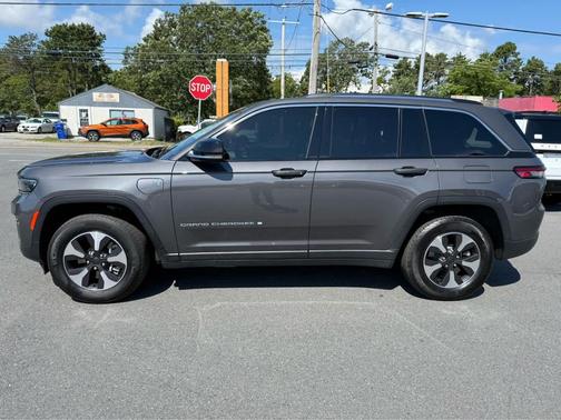 2024 Jeep Grand Cherokee 4xe Base
