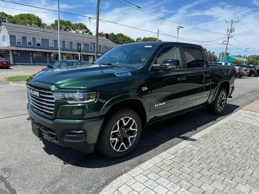 Serrano Green Metallic 2026 RAM 1500 Laramie