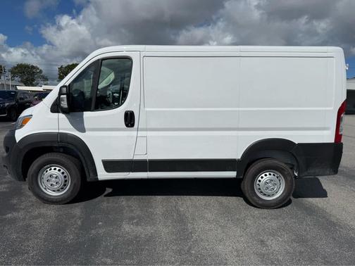 2025 RAM ProMaster 1500 Low Roof