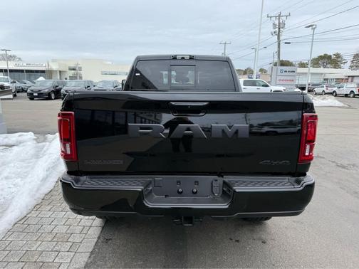 2026 RAM 2500 Laramie 4x4 Crew Cab 64 Box