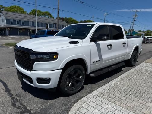 Bright White Clearcoat 2026 RAM 1500 Big Horn/Lone Star