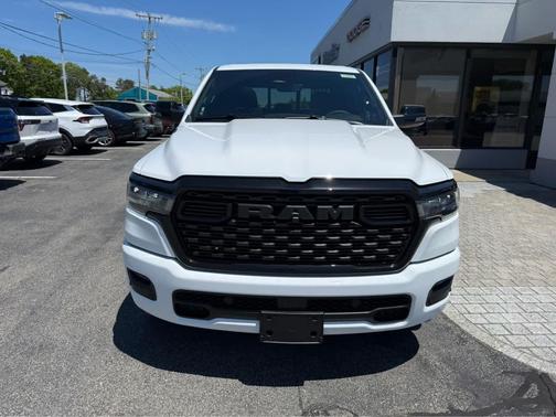 Bright White Clearcoat 2026 RAM 1500 Big Horn/Lone Star
