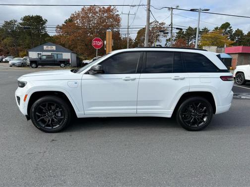 2024 Jeep Grand Cherokee 4xe Anniversary Edition