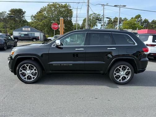 2021 Jeep Grand Cherokee Overland