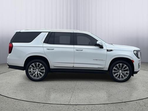 White Frost Tricoat 2021 GMC Yukon Denali