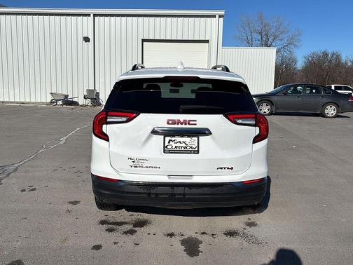 2023 GMC Terrain AWD AT4