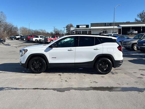 2023 GMC Terrain AWD AT4