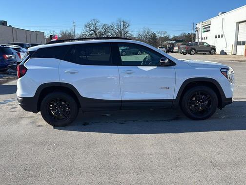 2023 GMC Terrain AWD AT4