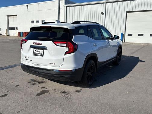 2023 GMC Terrain AWD AT4