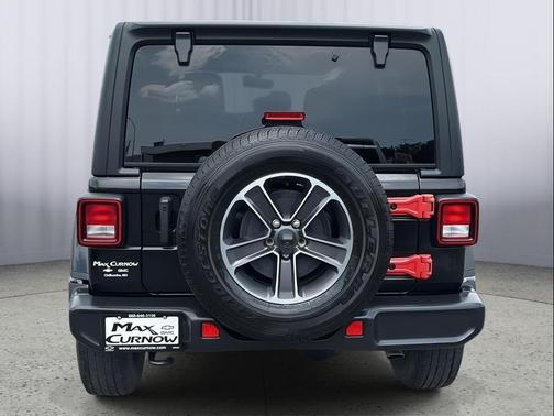 2023 Jeep Wrangler 4-Door Sahara 4x4
