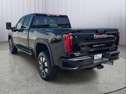 2024 GMC Sierra 2500 Denali
