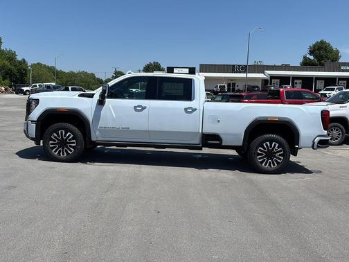 Glacier White Tricoat 2026 GMC Sierra 3500 Denali